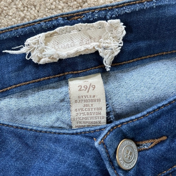 Altar’d State Ripped Skinny Jeans - Picture 4 of 5